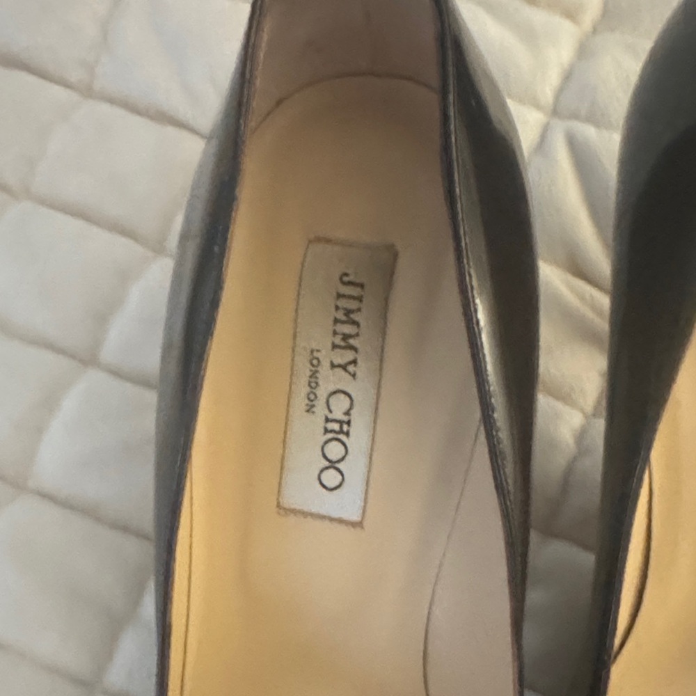 Jimmy Choo chocolate Patent Leather Heels - Picture 2 of 5